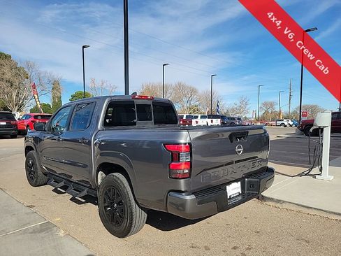 Used 2022 Nissan Frontier SV image 5