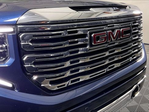 Used 2023 GMC Sierra 1500 Denali w/ Denali Reserve Package image 40