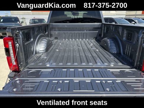 Used 2025 Ford F250 Lariat w/ Chrome Package AWD/4WD image 24