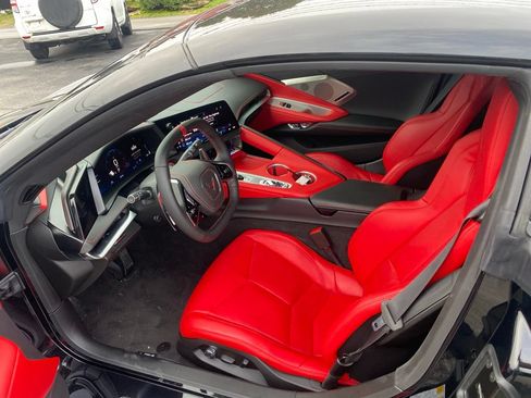 Used 2026 Chevrolet Corvette Stingray Preferred Cpe w/ Z51 Performance Package RWD image 9