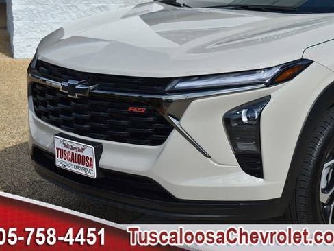 Used 2026 Chevrolet Trax RS w/ Sunroof Package image 40