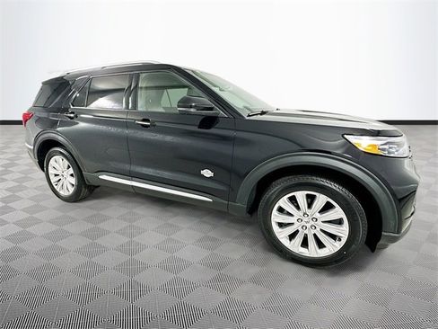 Certified 2022 Ford Explorer King Ranch w/ Premium Technology Package image 16