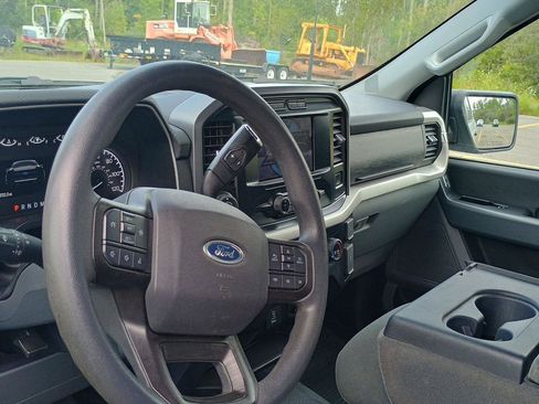 Used 2023 Ford F150 XLT w/ Trailer Tow Package AWD/4WD image 4