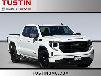 Used 2022 GMC Sierra 1500 Elevation w/ LPO, Elevation Black Package