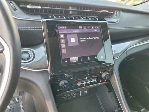 Certified 2021 Jeep Grand Cherokee L Laredo w/ Luxury Tech Group I image 27