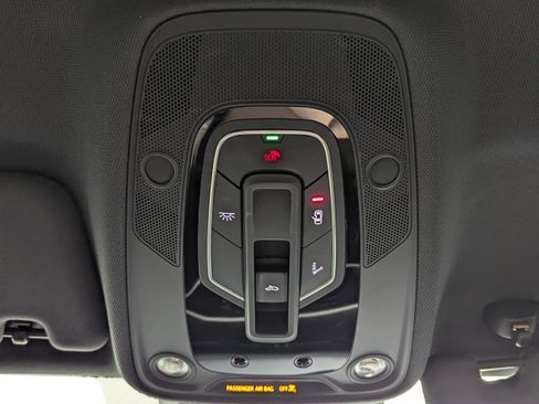 Used 2021 Audi A6 Premium Plus image 23