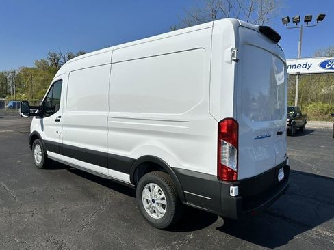 Used 2023 Ford E-Transit Medium Roof image 7