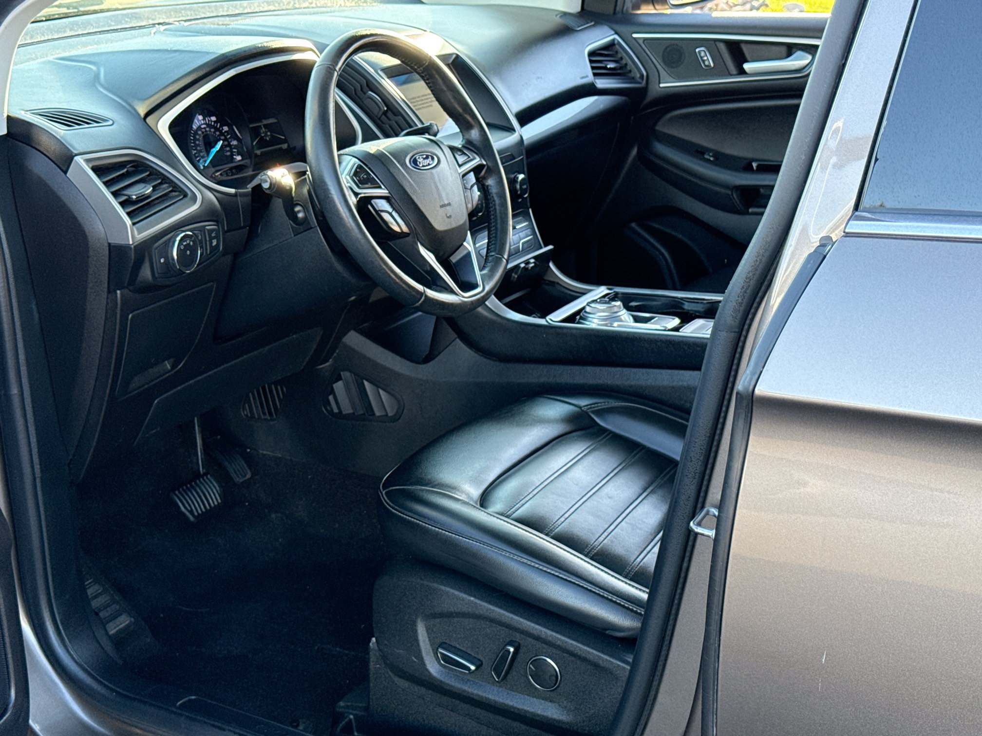 Used 2019 Ford Edge SEL w/ Equipment Group 201A AWD/4WD image 10