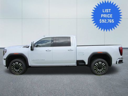 New 2026 GMC Sierra 2500 Denali Ultimate AWD/4WD image 3