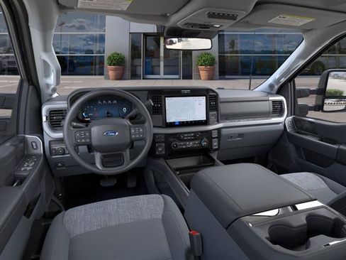 New 2026 Ford F250 XLT w/ XLT Premium Package AWD/4WD image 9
