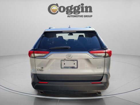 Used 2024 Toyota RAV4 XLE FWD image 3