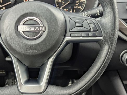 Used 2024 Nissan Altima 2.5 SV image 22