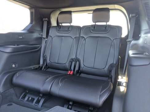 New 2025 Jeep Grand Cherokee L Limited w/ Black Appearance Package image 42