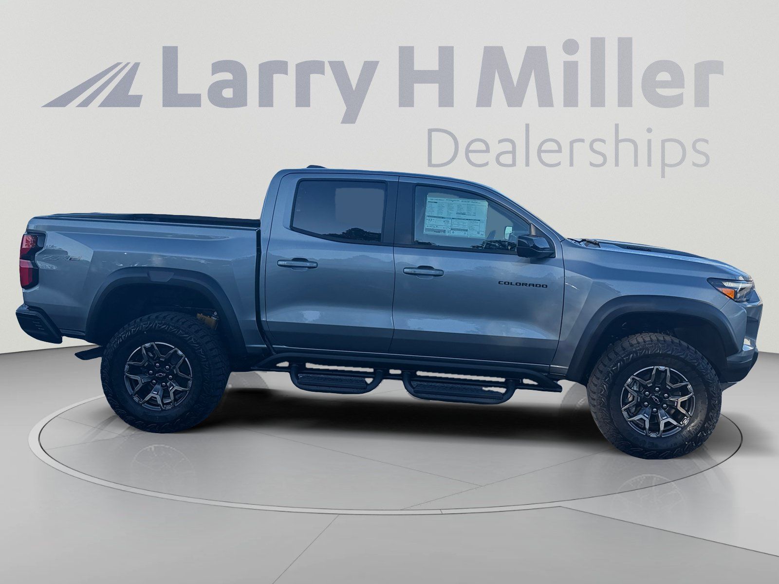 New 2026 Chevrolet Colorado ZR2 w/ Technology Package AWD/4WD image 6