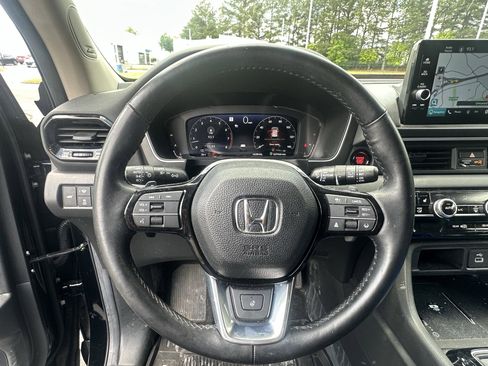 Used 2024 Honda Pilot Elite image 6