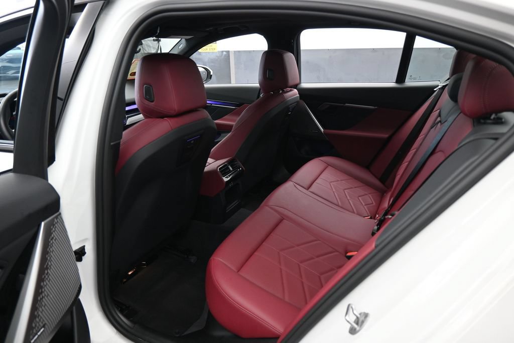 Used 2027 BMW 530i RWD image 38