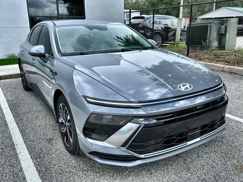 Used 2024 Hyundai Sonata SEL FWD image 11
