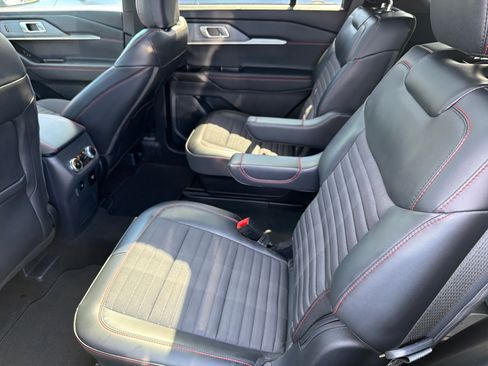 Used 2025 Ford Explorer ST-Line w/ Premium Package AWD/4WD image 27