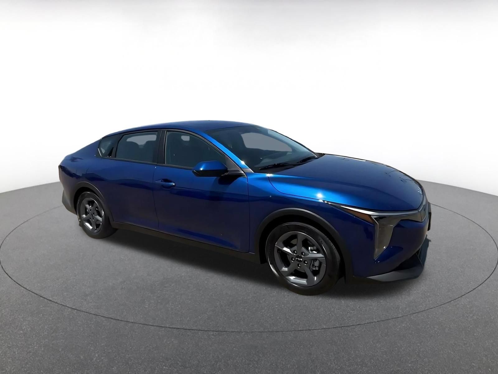 Used 2026 Kia K4 FWD image 2