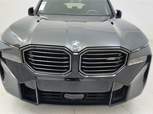 Used 2023 BMW XM image 9