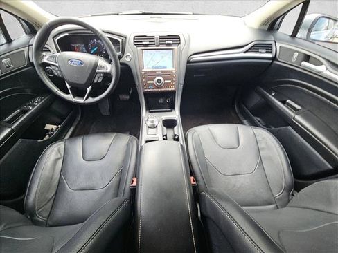 Used 2020 Ford Fusion Titanium AWD/4WD image 17