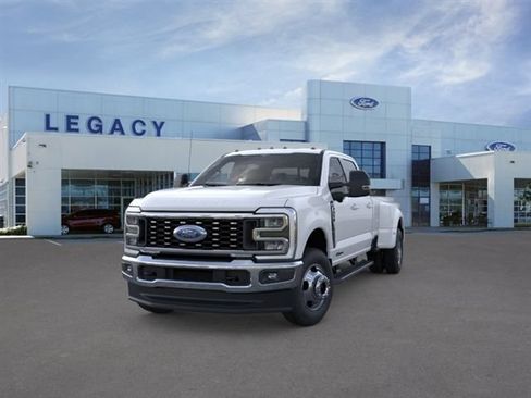 New 2026 Ford F350 Lariat AWD/4WD image 2