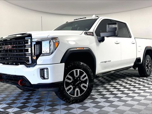 Used 2023 GMC Sierra 2500 AT4 w/ AT4 Premium Plus Package AWD/4WD image 2