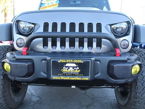 Used 2014 Jeep Wrangler Rubicon image 10
