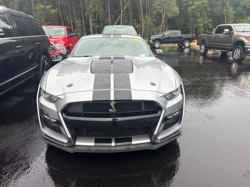 Used 2021 Ford Mustang Shelby GT500 RWD image 2