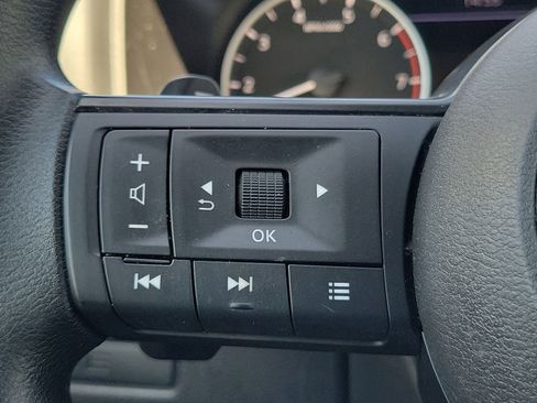 Certified 2024 Nissan Rogue S FWD image 19