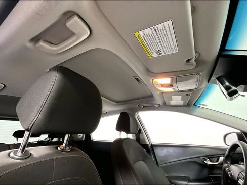 Used 2023 Hyundai Kona SEL w/ Convenience Package FWD image 22