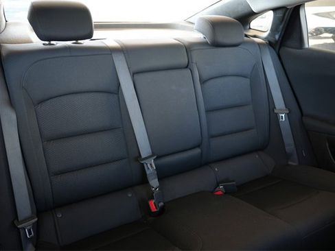 Used 2022 Chevrolet Malibu LT image 19