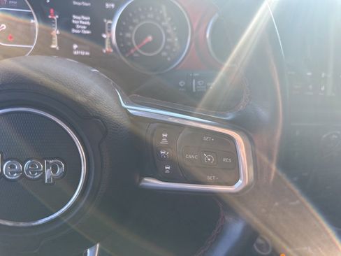 Used 2020 Jeep Gladiator Rubicon image 11