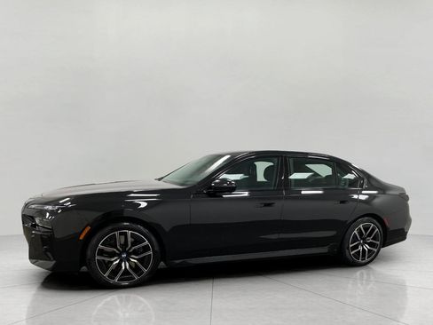 Certified 2023 BMW 760i xDrive w/ Executive Package image 8