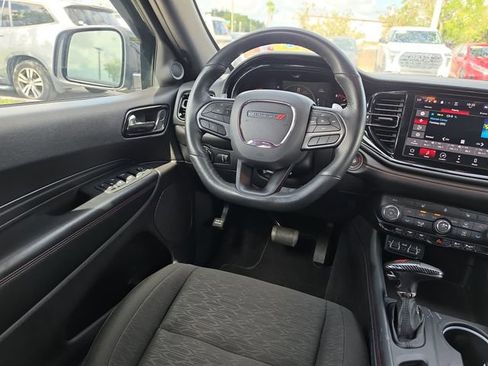 Used 2025 Dodge Durango GT RWD image 10