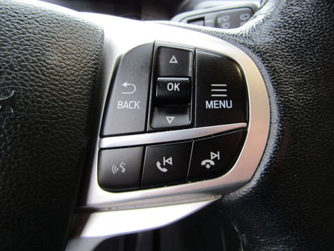 Certified 2023 Ford Explorer XLT w/ Equipment Group 202A image 25