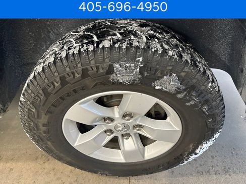 Used 2020 RAM 1500 Classic SLT image 8