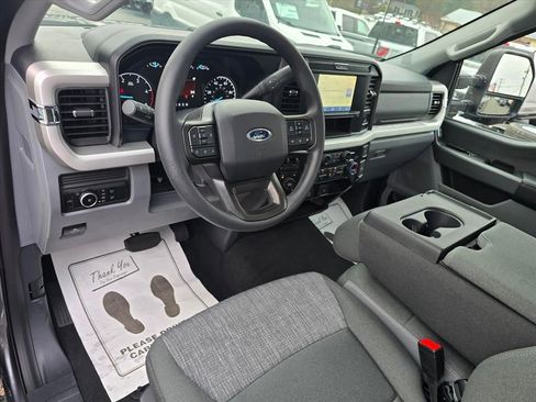 New 2025 Ford F350 XLT w/ 360-Degree Camera Package image 10
