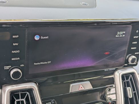 Certified 2022 Kia Sorento S image 24