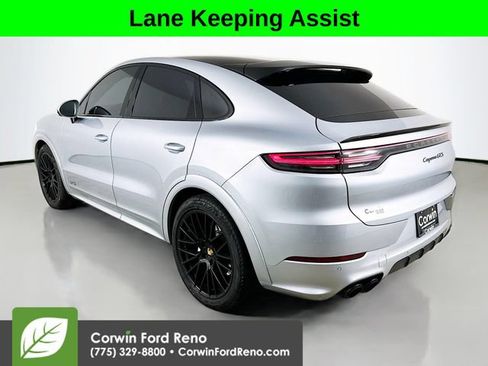 Used 2021 Porsche Cayenne GTS AWD/4WD image 5