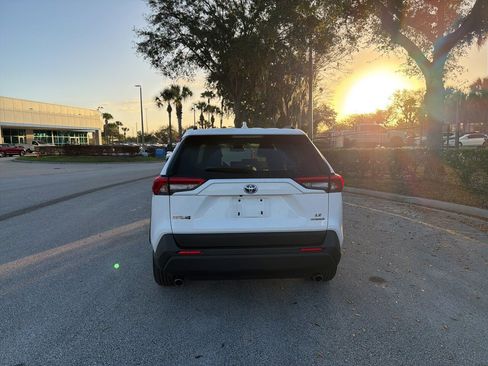 Used 2024 Toyota RAV4 LE image 4