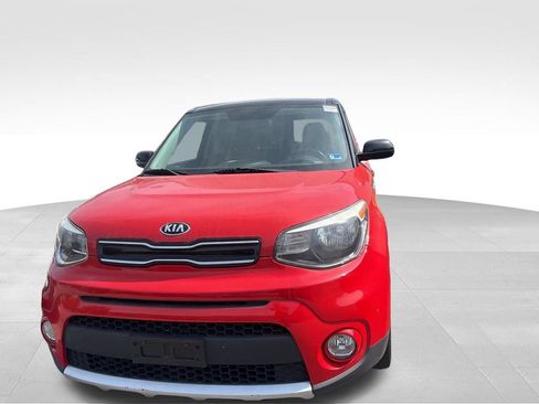 Used 2018 Kia Soul + FWD image 3