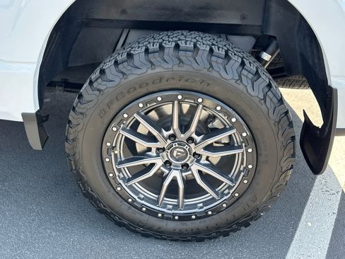 Certified 2022 Ford F150 Lariat w/ Max Trailer Tow Package AWD/4WD image 14