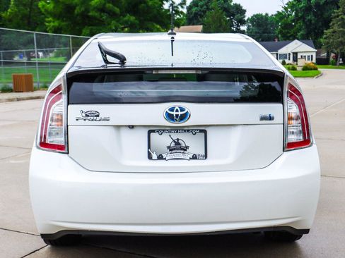 Used 2013 Toyota Prius Five w/ Advanced Technology Pkg FWD image 18
