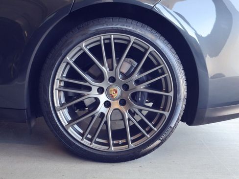 Certified 2023 Porsche Panamera Platinum Edition RWD image 27
