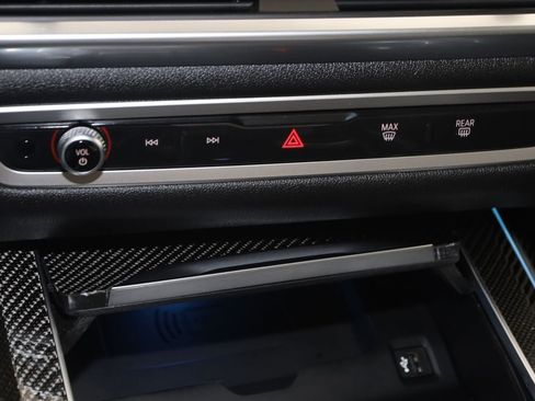 Used 2024 BMW X7 M60i AWD/4WD image 38
