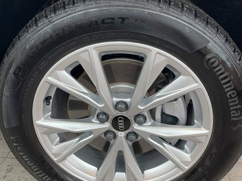 Used 2025 Audi Q3 2.0T Premium image 16