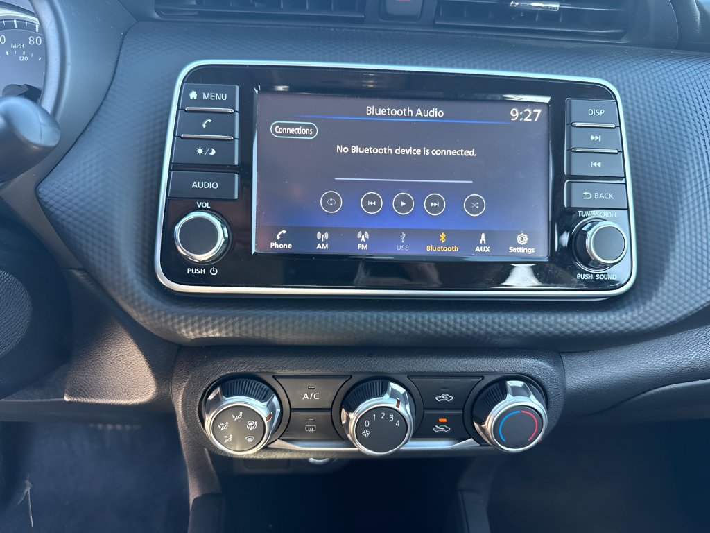 Used 2023 Nissan Kicks S FWD image 12