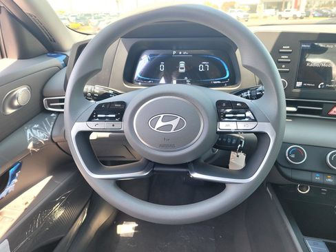 New 2026 Hyundai Elantra SE FWD image 14