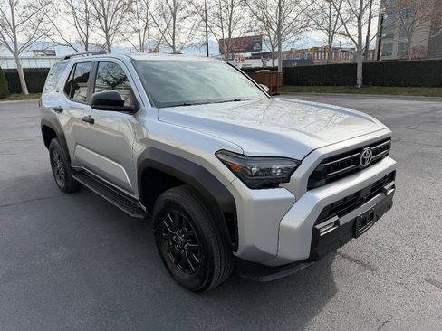 Used 2025 Toyota 4Runner SR5 image 5